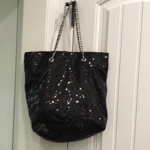PURSE black sequins CHAIN & LEATHER LOOK. Shoulder/or hand hold. Very dressy ❤️